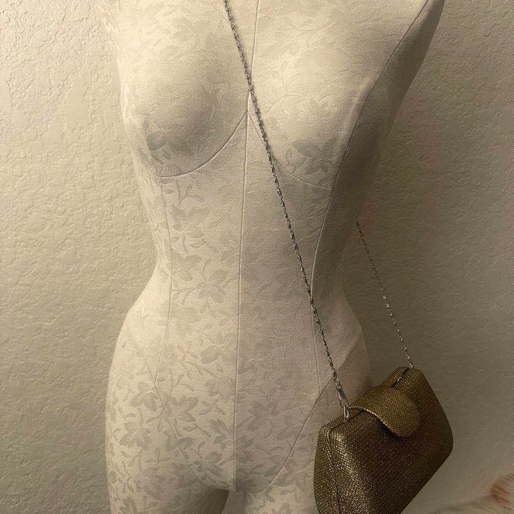 Vintage Gold Lame Thread Clam Shell Evening Bag Clutch Purse